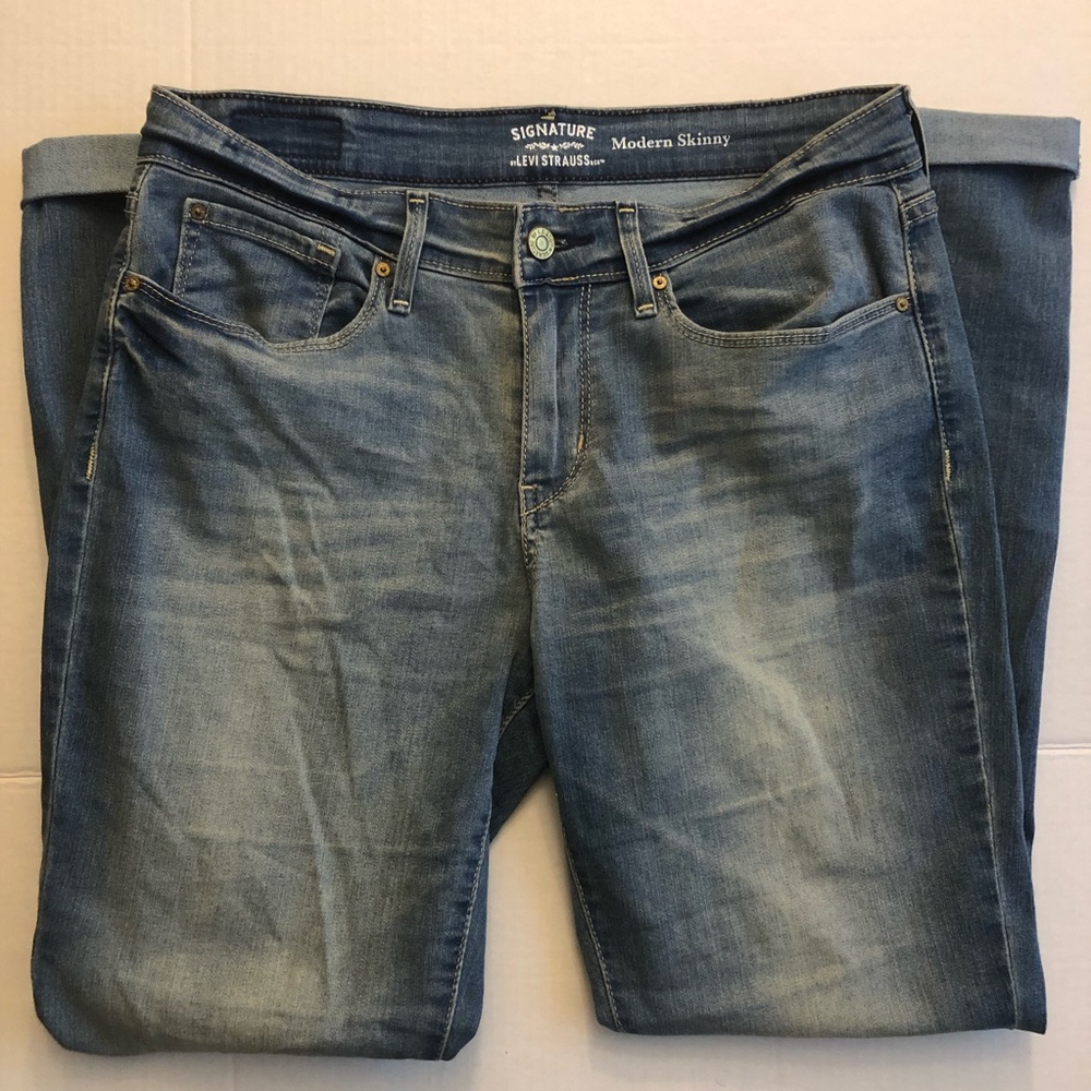 Signature by Levi Strauss Modern skinny jeans size 30